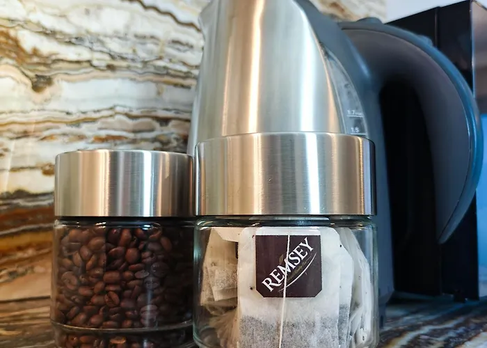 Szlak 77 Modern Next To The Main Train Station With Free Parking 公寓