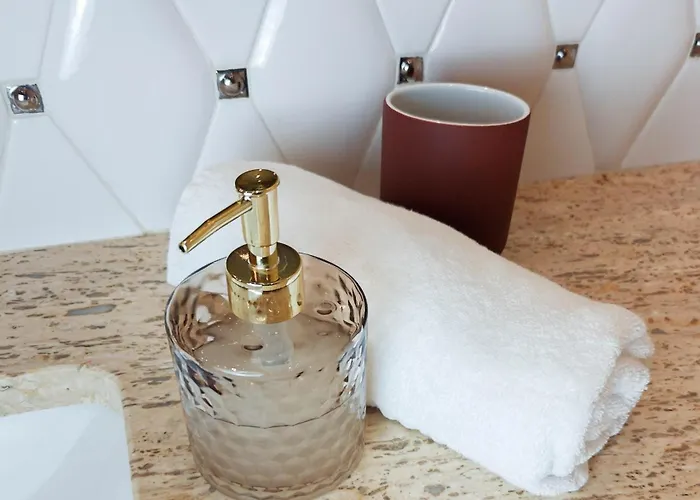 公寓 Szlak 77 Modern Next To The Main Train Station With Free Parking *