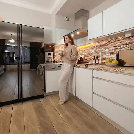 Apartamento Szlak 77 Modern Next To The Main Train Station With Free Parking
