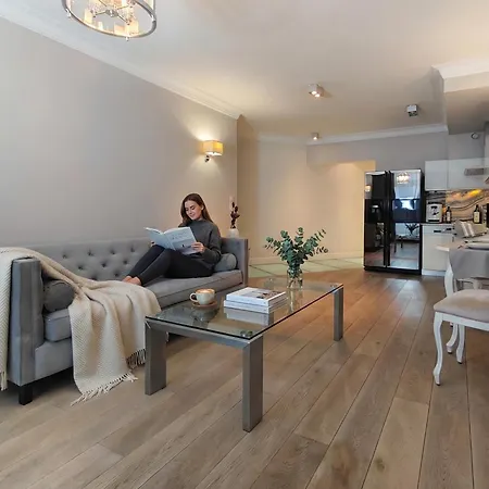 Apartamento Szlak 77 Modern Next To The Main Train Station With Free Parking *